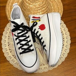 Stylish HiTop‎ White Sneakers with Black Laces